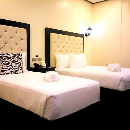 The Ambassador Hotel Tacloban Exteriér fotografie