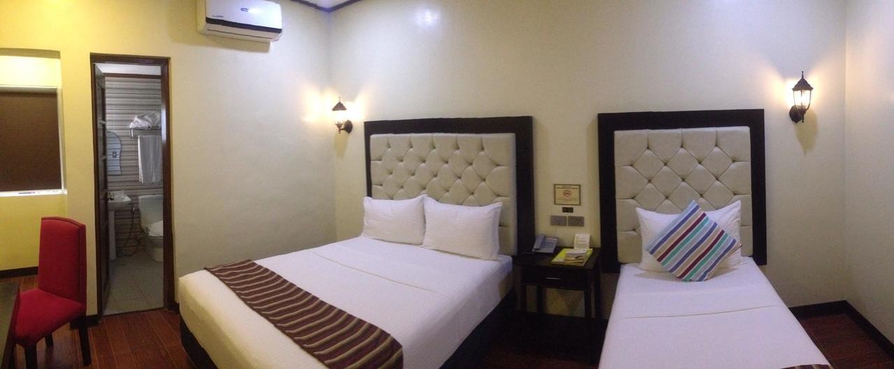 The Ambassador Hotel Tacloban Exteriér fotografie