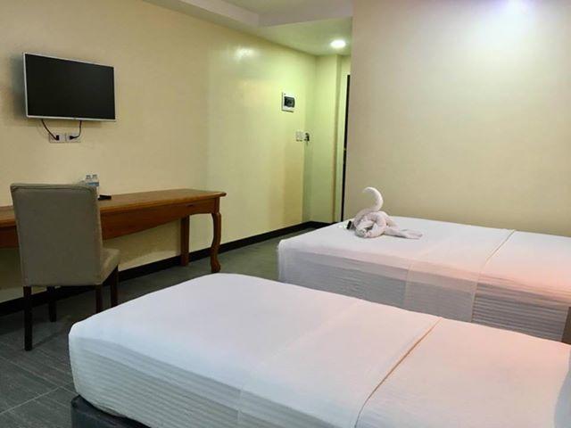 The Ambassador Hotel Tacloban Exteriér fotografie