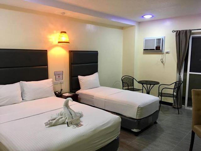 The Ambassador Hotel Tacloban Exteriér fotografie